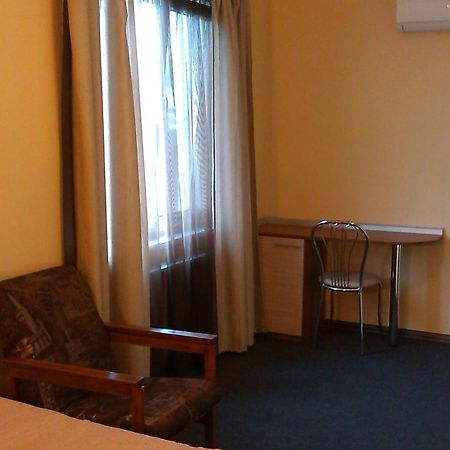 Aparthotel Yuzhniy Dvorik Odesa Exterior foto
