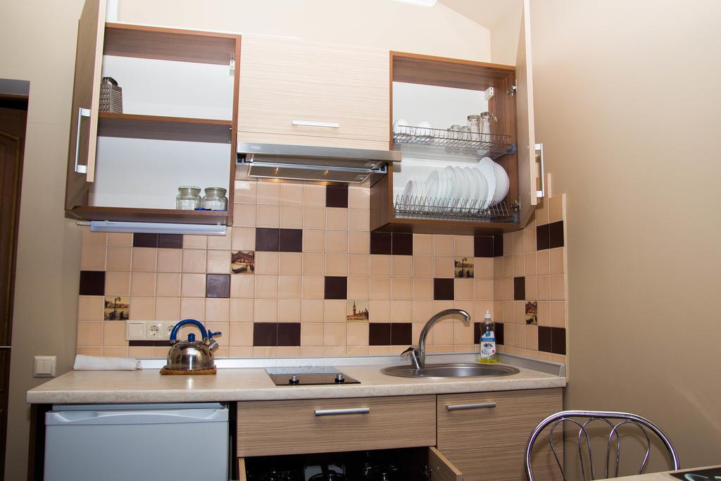 Aparthotel Yuzhniy Dvorik Odesa Exterior foto
